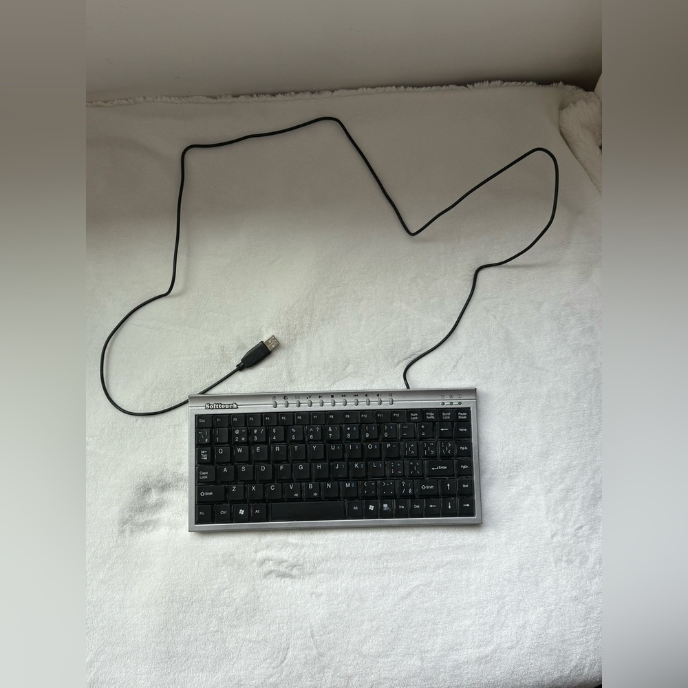 Softtouch USB Mini Multimedia Keyboard